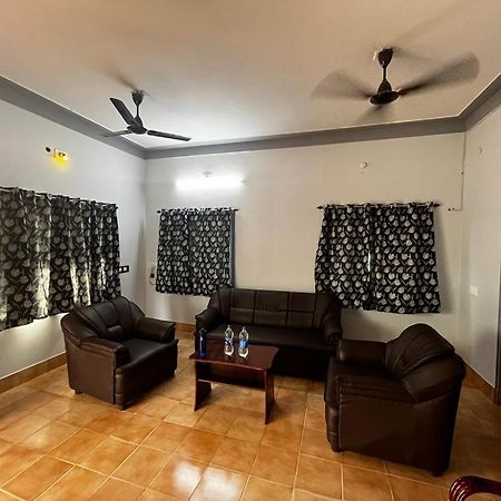 Madura Homestay - Gorgeous Home With 2Bhk 5 Minutes From Nh44 Madurai Exterior photo